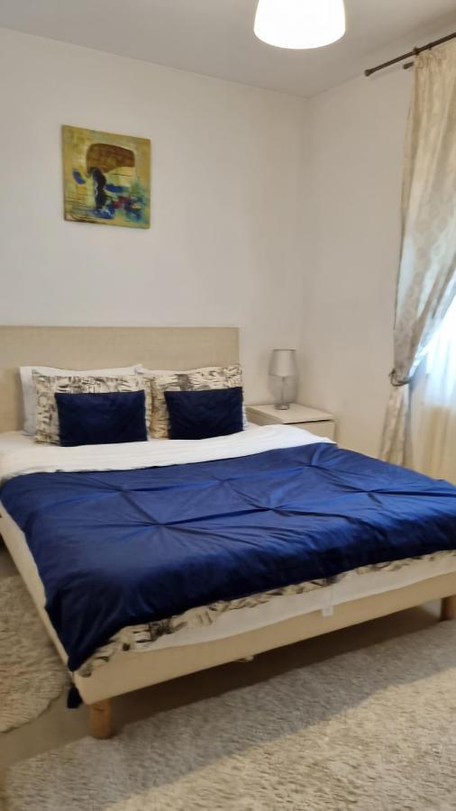Charm 2 Palas Apartment Ясси Екстер'єр фото