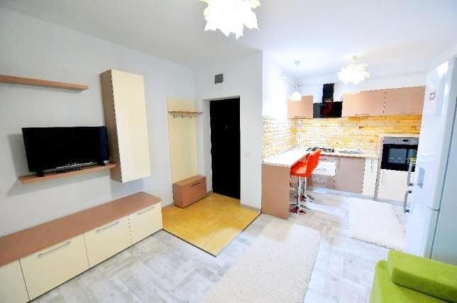 Charm 2 Palas Apartment Ясси Екстер'єр фото